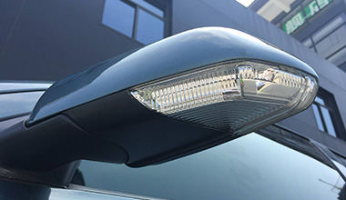 汽车后视镜的正确调整方法